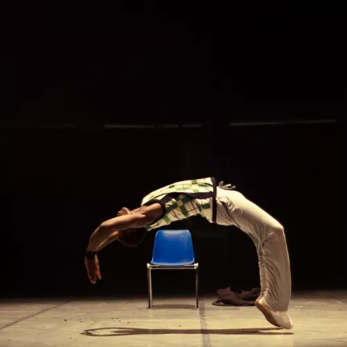 Edouard Doumbia, Acrobatie, 25e promotion du Centre national des arts du cirque/CNAC de Châlons-en-Champagne