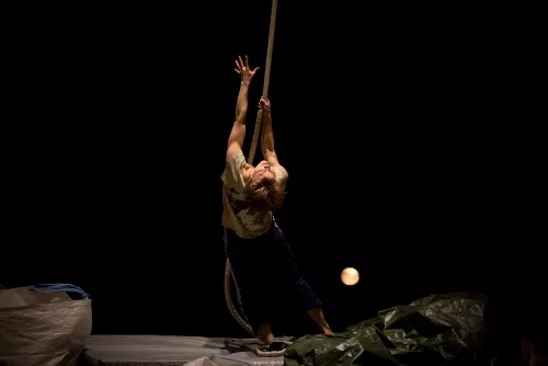 Noora Pasanen, corde, 29e promotion du Centre national des arts du cirque (Cnac) de Châlons-en-Champagne
