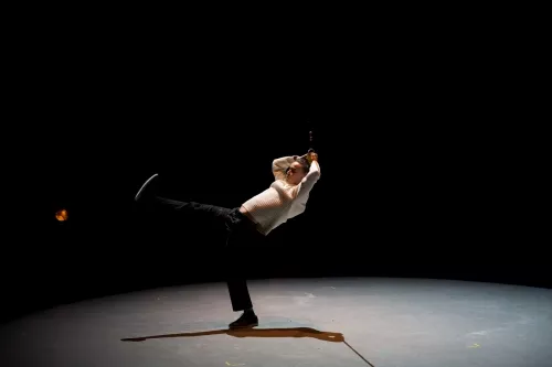 Sebastian Krefeld, bascule coréenne - capillotraction, 31e promotion du Centre national des arts du cirque (Cnac) de Châlons-en-Champagne