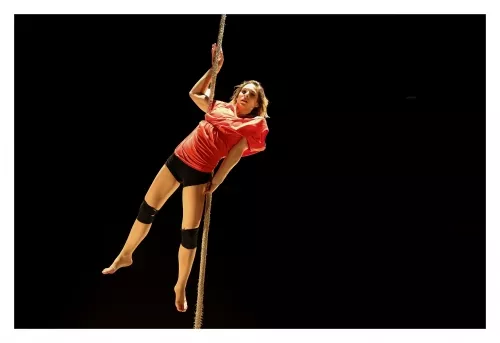 Morgane Bonato, Corde lisse, 26e promotion du Centre national des arts du cirque/CNAC de Châlons-en-Champagne