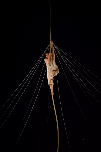 Inbal Ben Haim, corde, 29e promotion du Centre national des arts du cirque (Cnac) de Châlons-en-Champagne