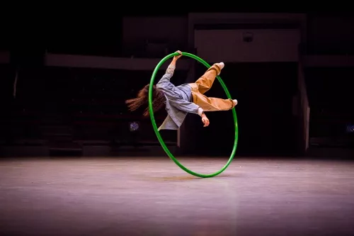 Tommy Entresangle, cercle, 29e promotion du Centre national des arts du cirque (Cnac) de Châlons-en-Champagne