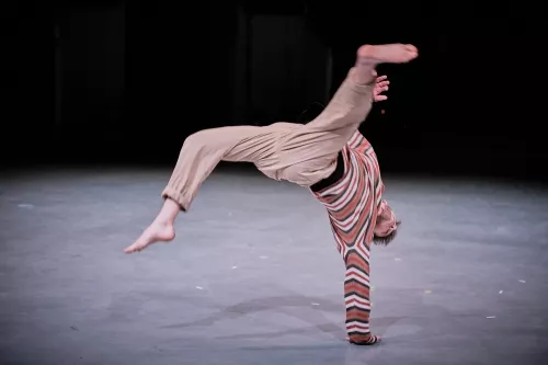 Davide Bonetti, acro-danse, 31e promotion du Centre national des arts du cirque (Cnac) de Châlons-en-Champagne
