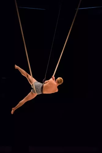 Darianne Koszinski, corde volante, 31e promotion du Centre national des arts du cirque (Cnac) de Châlons-en-Champagne