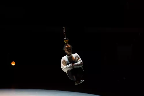 Sebastian Krefeld, bascule coréenne - capillotraction, 31e promotion du Centre national des arts du cirque (Cnac) de Châlons-en-Champagne