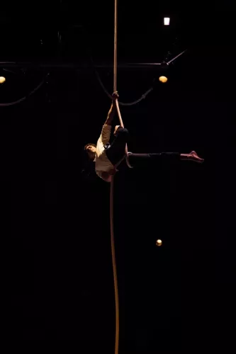 Pablo Penailillo Soto, corde lisse, 31e promotion du Centre national des arts du cirque (Cnac) de Châlons-en-Champagne