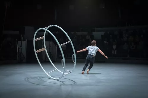 Noa Aubry, roue allemande, 34e promotion du Centre national des arts du cirque / CNAC de Châlons-en-Champagne