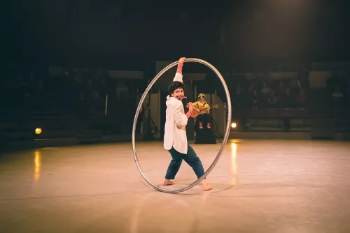 Marisol Lucht, roue Cyr, 34e promotion du Centre national des arts du cirque / CNAC de Châlons-en-Champagne