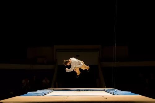 Thomas Thanasi, trampoline, acrobatie, 28e promotion du Centre national des arts du cirque (Cnac) de Châlons-en-Champagne