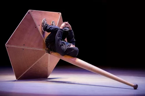 Lucas Struna, Mât indien, 27e promotion du Centre national des arts du cirque/CNAC de Châlons-en-Champagne